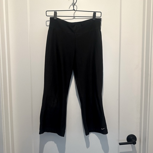 Nike classic black yoga leggings - size XS, 0-2 - Picture 1 of 4
